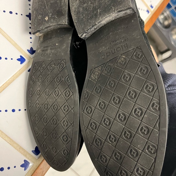 Blondo Loulou Waterproof Bootie, Black Suede, Womens Size 6.5 - Picture 6 of 6